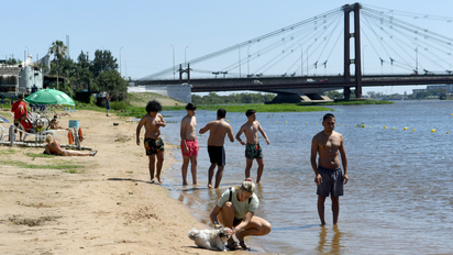El Concejo autorizó a la Municipalidad de Santa Fe a licitar cuatro paradores de playa
