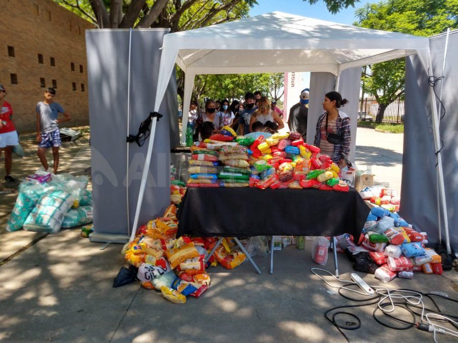 Los alimentos recaudados este jueves.