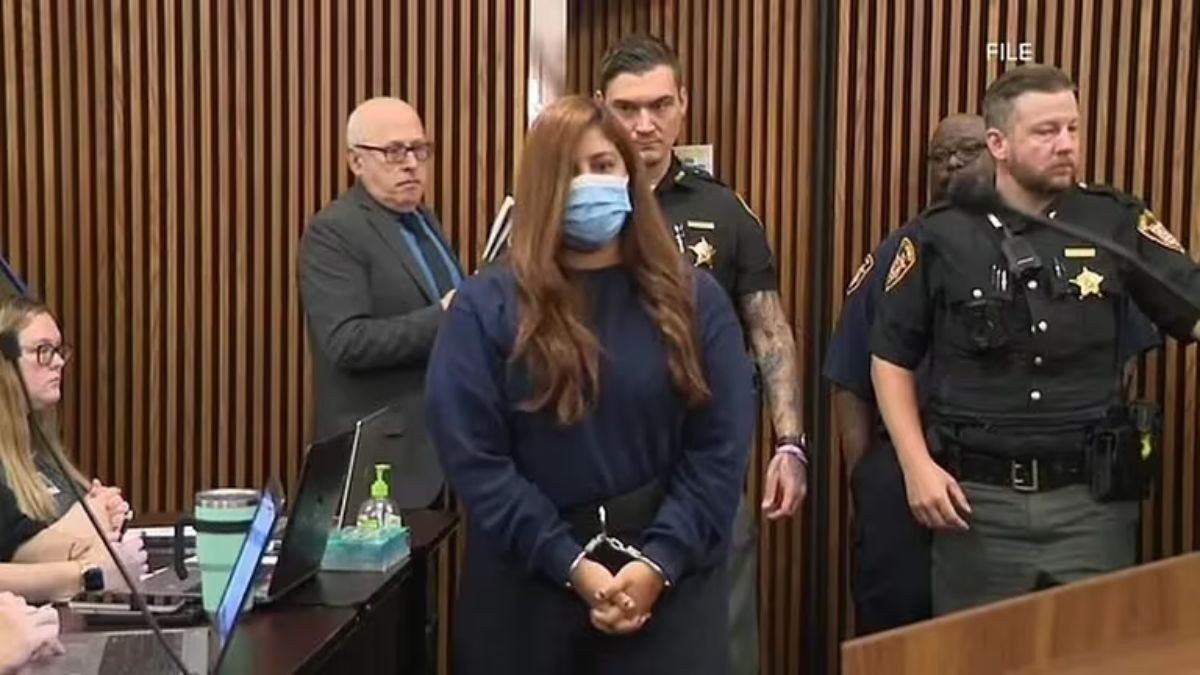 Kristel Candelario enfrenta cargos por homicidio agravado y poner en peligro a menores. Kristel Candelario enfrenta cargos por homicidio agravado y poner en peligro a menores. 