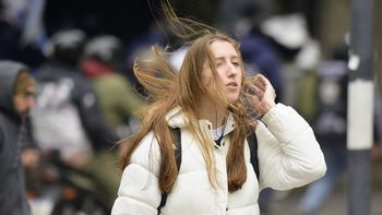 Emitieron un alerta por fuertes ráfagas en Santa Fe, que podrían superar los 75 km/h en las próximas horas.