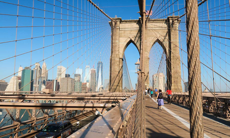 aire recorrio el puente de brooklyn en nueva york, a la espera del partido de argentina aire recorrio el puente de brooklyn en nueva york, a la espera del partido de argentina
