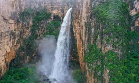 un turista descubrio que la cascada mas alta de china es falsa y se hizo viral en tiktok un turista descubrio que la cascada mas alta de china es falsa y se hizo viral en tiktok