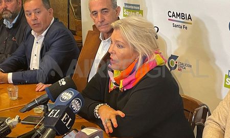 “Carolina (Losada) no conoce Santa Fe y convalidó lo que advertí que iba a pasar en Santa Fe. No se puede denunciar dentro de la interna. Si podes, te va”, dijo Carrió. “Carolina (Losada) no conoce Santa Fe y convalidó lo que advertí que iba a pasar en Santa Fe. No se puede denunciar dentro de la interna. Si podes, te va”, dijo Carrió.