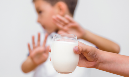 Uno de cada 12 chicos presenta alergia a la proteína de la leche Uno de cada 12 chicos presenta alergia a la proteína de la leche