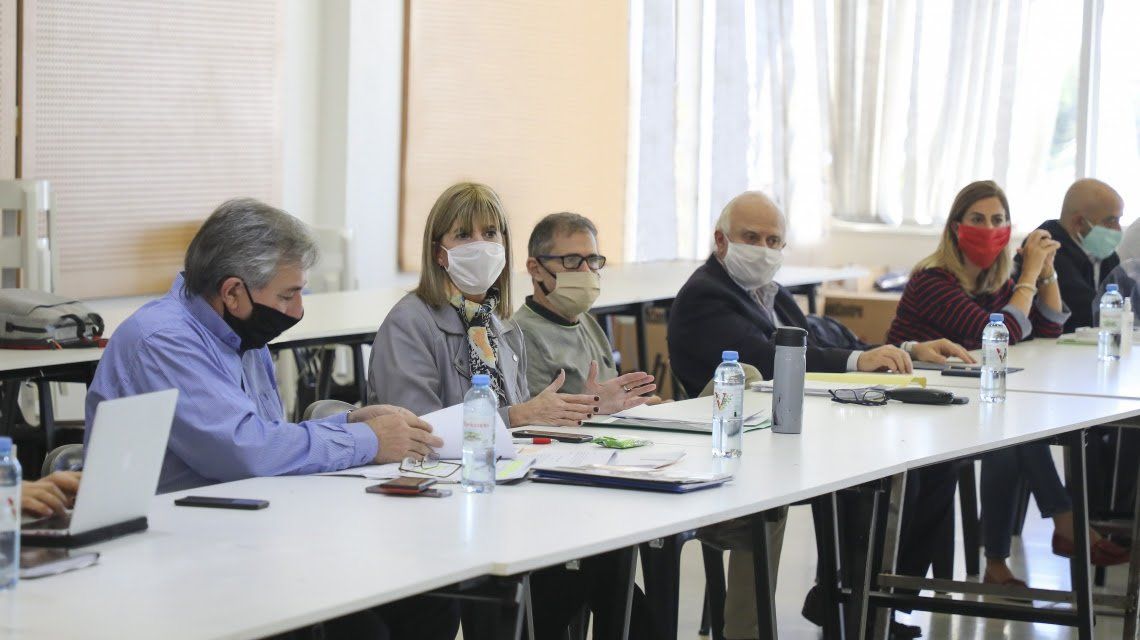 Se est&aacute;n analizando habilitar nuevas actividades en localidades que tengan menos de 5 mil habitantes.