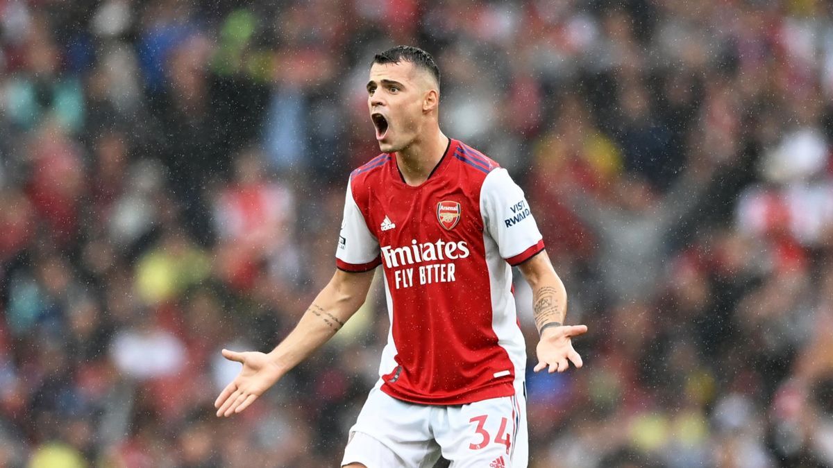 Granit Xhaka pertenece al 30% de jugadores de la Premier League que rechazaron recibir la vacuna contra el coronavirus.