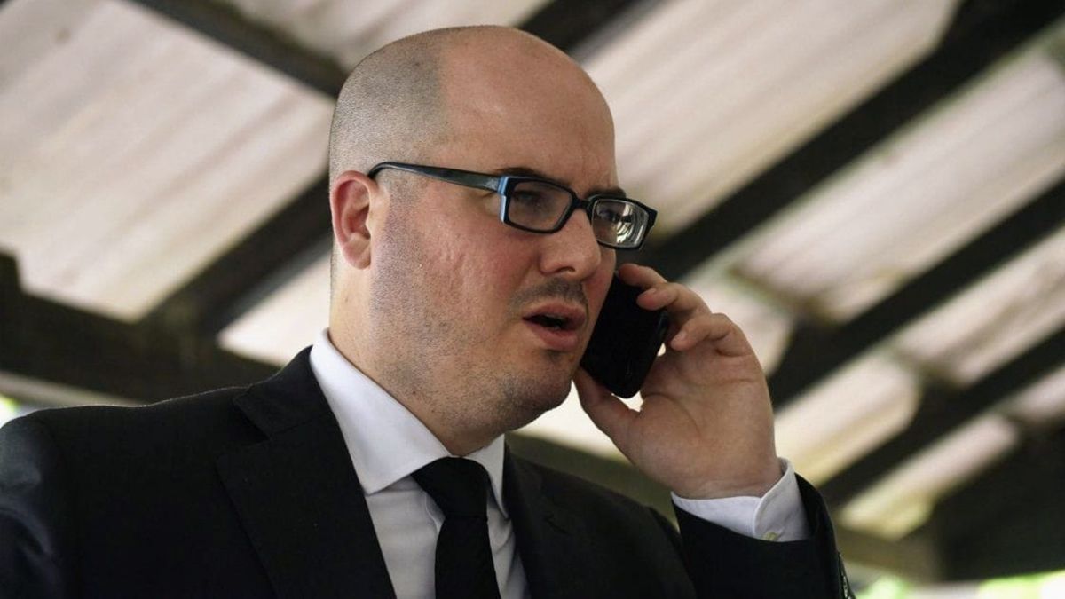 El fiscal Sebastián Narvaja, de la Fiscalía de Delitos Económicos de Rosario, imputó a los ocho directivos y al síndico de la sociedad de bolsa Guardati y Torti Sociedad Anónima (GT SA).