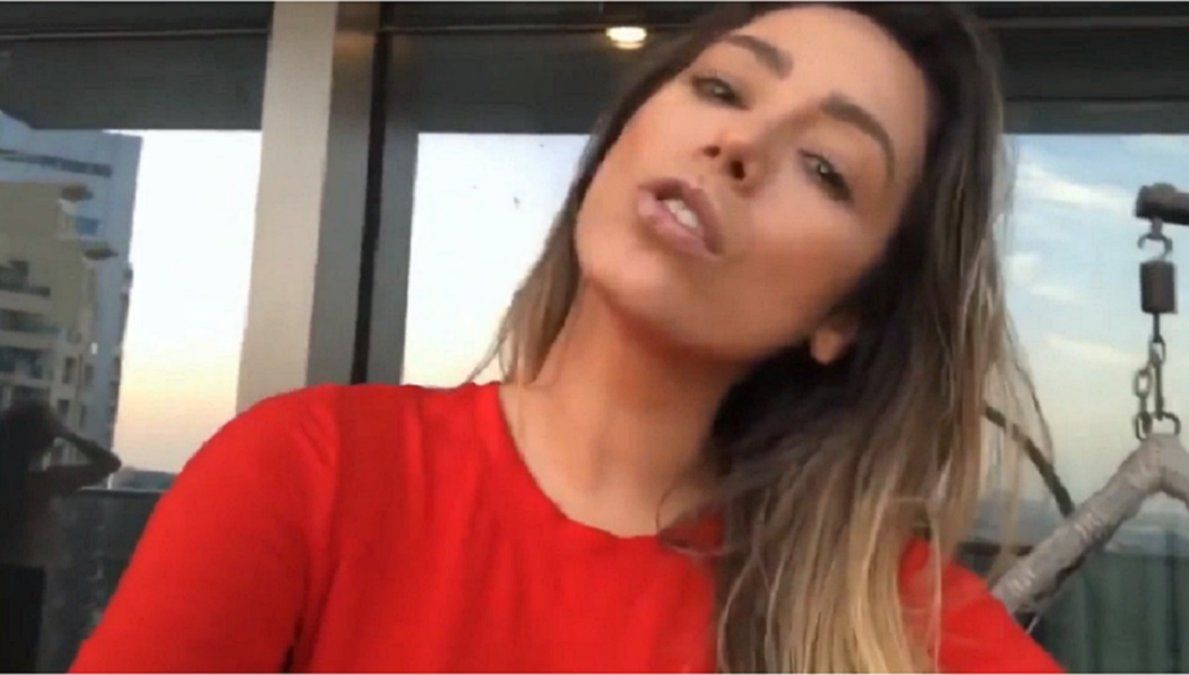 Video: el polémico reto viral de una modelo boliviana para ayudar por el coronavirus