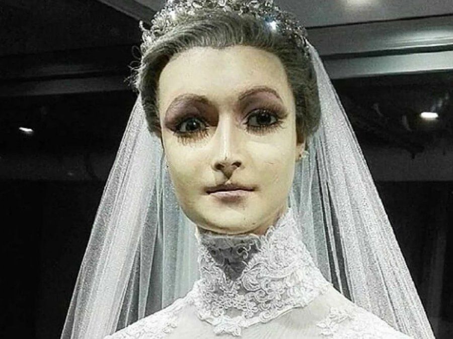 La leyenda de la Pascualita: la chica embalsamada por su madre y exhibida en una vidriera