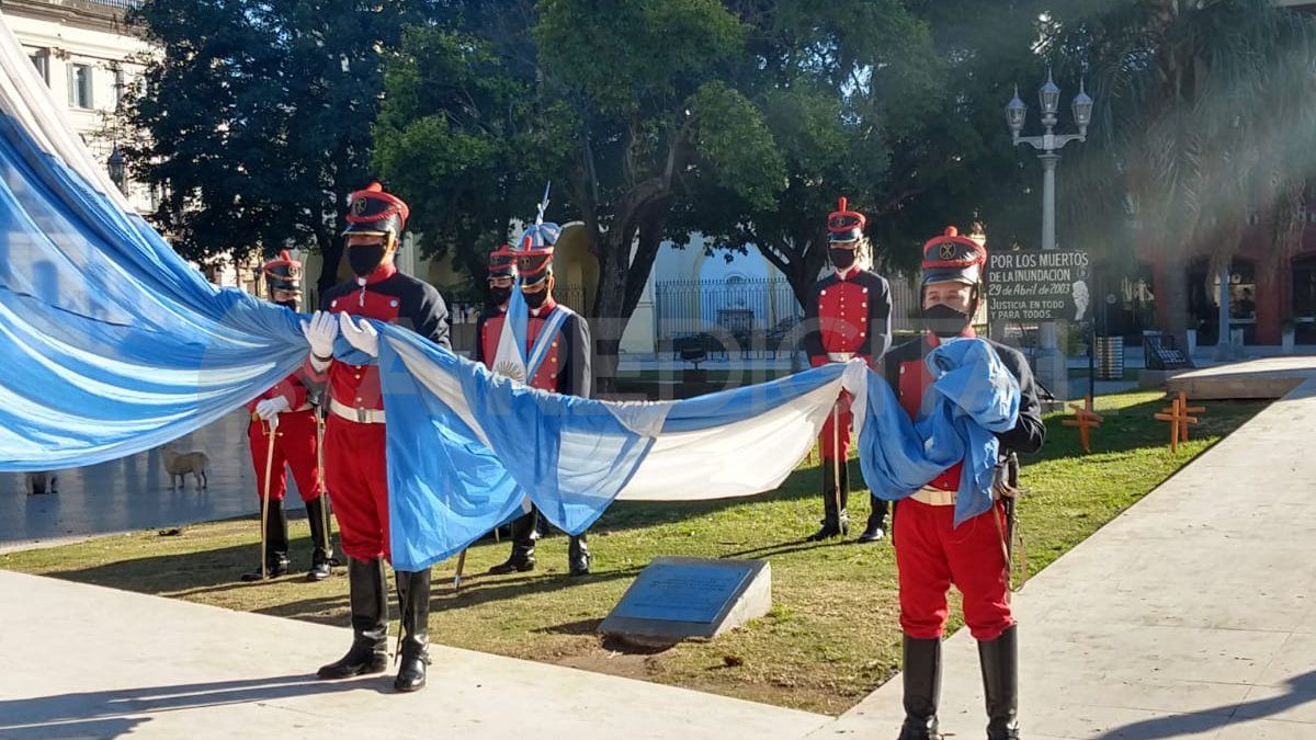 25 de Mayo: así se conmemoró el 211° aniversario de la Revolución de Mayo en Santa Fe