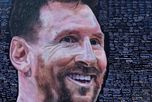El impresionante mural de Lionel Messi en Berazategui que se volvió viral y despertó el agradecimiento del capitán. El impresionante mural de Lionel Messi en Berazategui que se volvió viral y despertó el agradecimiento del capitán.