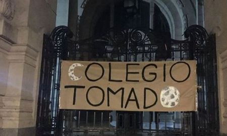 Toma de escuelas en Capital Federal. Toma de escuelas en Capital Federal.