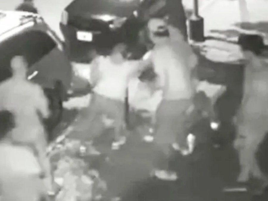 Estaba festejando su cumpleaños y una patota de rugbiers lo molió a golpes