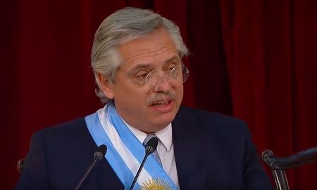 deuda, lucha contra el hambre y fuertes criticas a la justicia en el discurso de fernandez deuda, lucha contra el hambre y fuertes criticas a la justicia en el discurso de fernandez