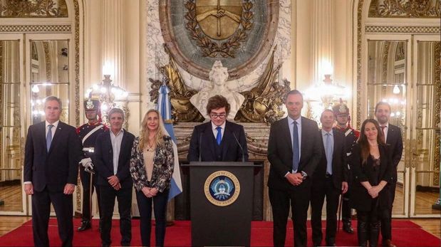 La Oficina del Presidente informó la inclusión del Cuerpo de la Guardia Revolucionaria Islámica en el registro de entidades vinculadas al terrorismo, en base a su presunta participación en los atentados contra la Embajada de Israel y la AMIA.