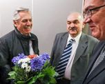 alberto fernandez llego a alemania y manana se vera con merkel alberto fernandez llego a alemania y manana se vera con merkel