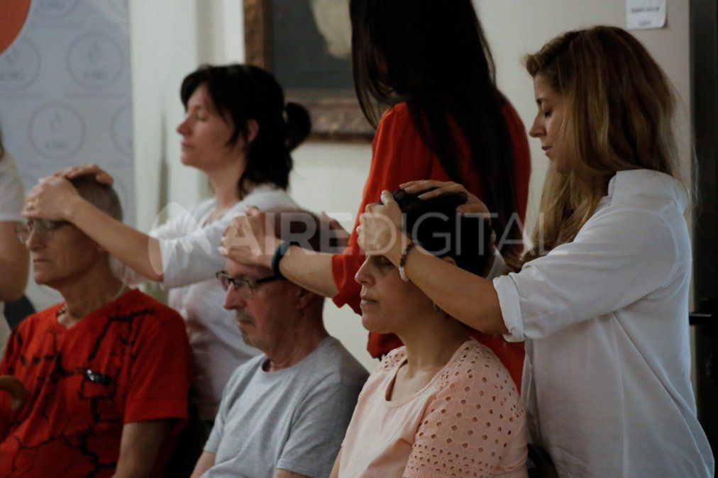 En Santa Fe, pacientes con cáncer buscan al reiki como terapia complementaria
