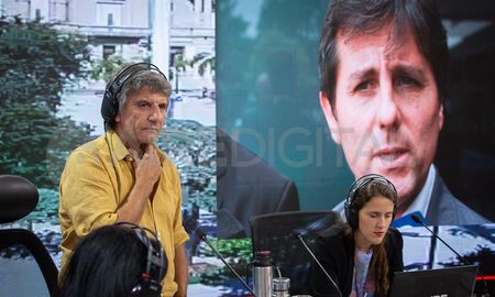 El fiscal Schiappa Pietra dijo que está dispuesto a ir a la Legislatura mañana mismo, en la entrevista con Luis Mino, pero pidió que dejen pasar a los medios. El fiscal Schiappa Pietra dijo que está dispuesto a ir a la Legislatura mañana mismo, en la entrevista con Luis Mino, pero pidió que dejen pasar a los medios.