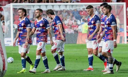 Unión quedó último en la zona A, tras el cierre de la primera parte del torneo apertura, previo a los play-offs. Unión quedó último en la zona A, tras el cierre de la primera parte del torneo apertura, previo a los play-offs.