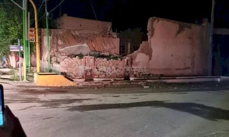 El presidente anunció la construcción de 1.800 viviendas y la entrega de 400 millones de pesos. El presidente anunció la construcción de 1.800 viviendas y la entrega de 400 millones de pesos.