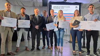 Michlig tomó juramento por la nueva Constitución a autoridades del departamento San Cristóbal