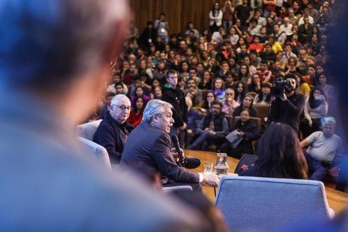 Alberto Fernández prometió volver a crear el Ministerio de Ciencia y Tecnología