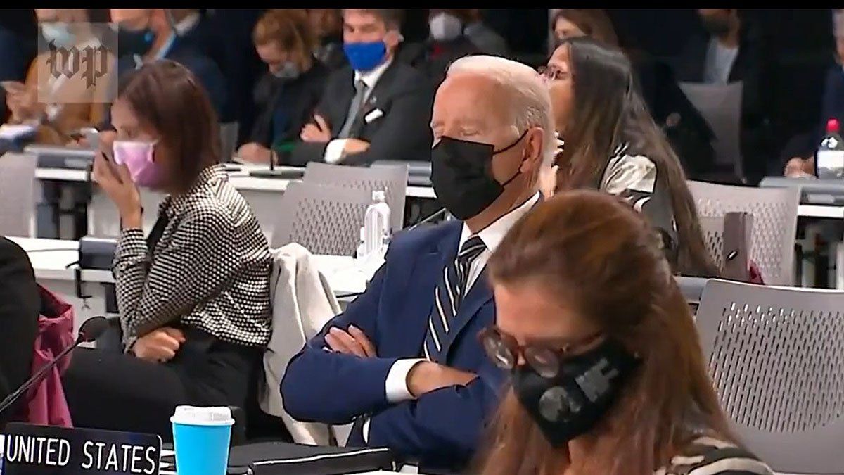 Joe Biden se durmió en la cumbre del clima en Glasgow.