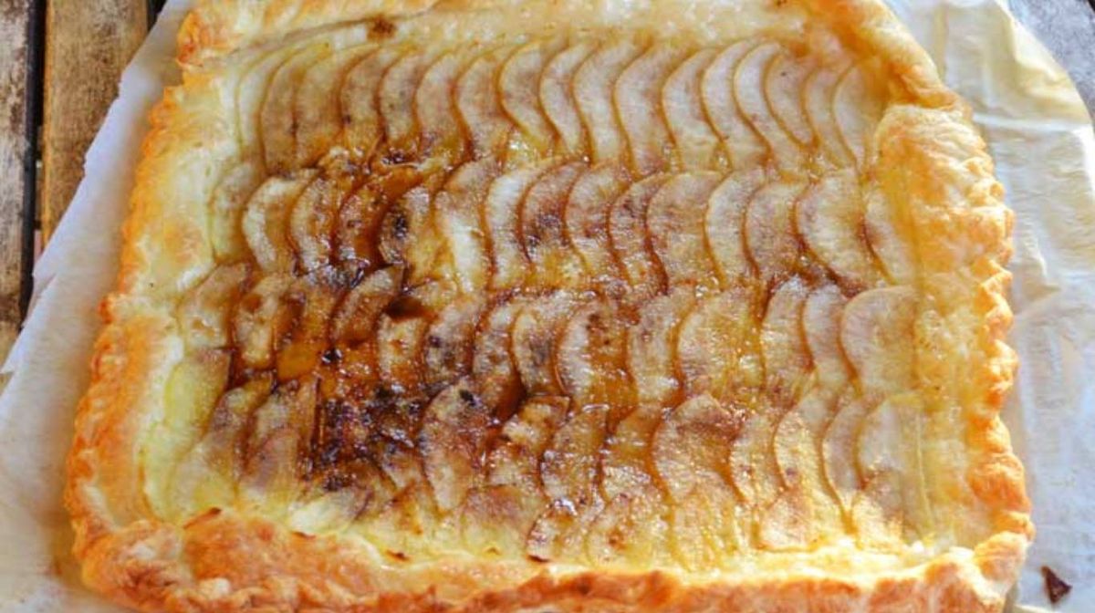 Torta de peras y hojaldre