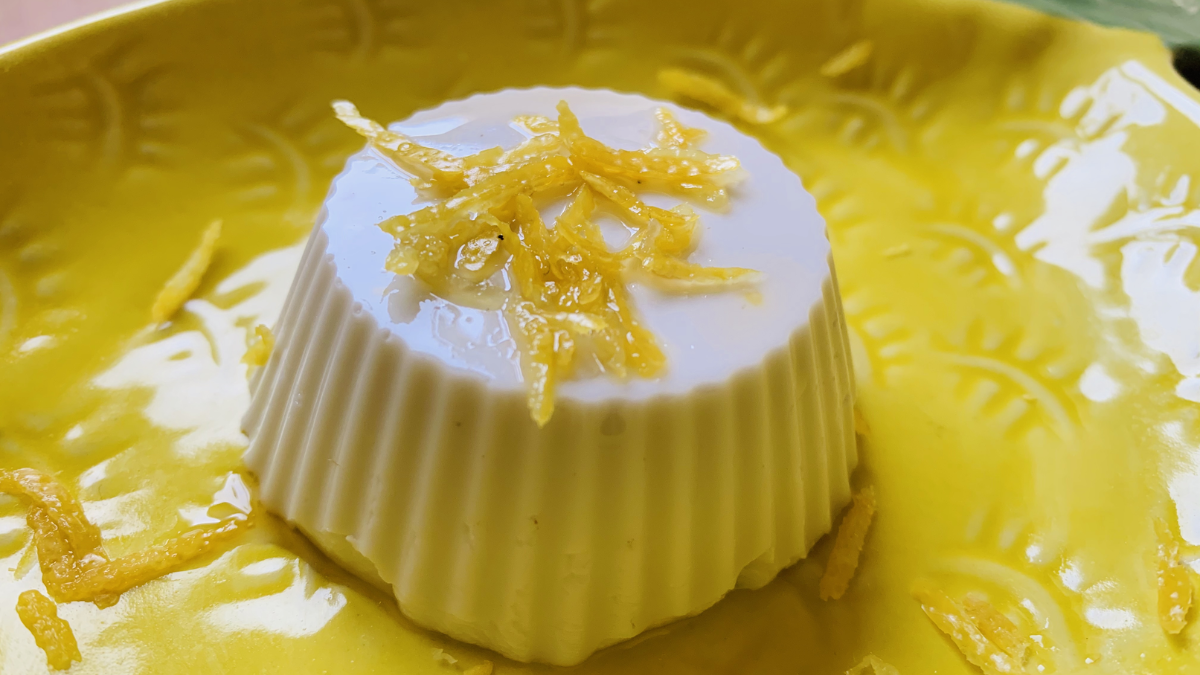 Panna cotta de limón: la receta fácil y económica para preparar un postre delicioso en casa
