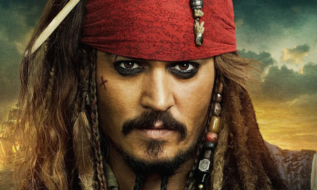 Asimismo agregó: “No sacaron a mi personaje de las atracciones”. “No dejaron de vender muñecos del Capitán Jack Sparrow. No dejaron de vender nada. Simplemente no querían que hubiera algo detrás de mí que pudieran encontrar”, arremetió Depp, en relación a quedar fuera de la saga. Asimismo agregó: “No sacaron a mi personaje de las atracciones”. “No dejaron de vender muñecos del Capitán Jack Sparrow. No dejaron de vender nada. Simplemente no querían que hubiera algo detrás de mí que pudieran encontrar”, arremetió Depp, en relación a quedar fuera de la saga.