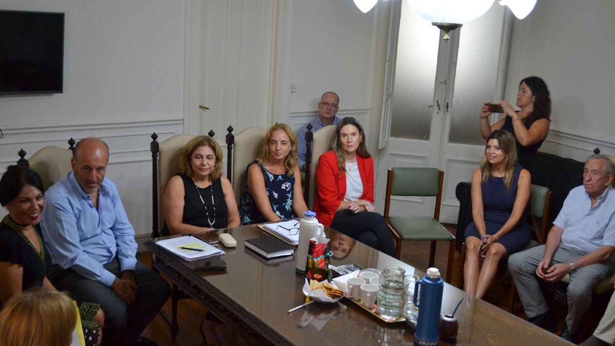 Coronavirus: la Provincia articula medidas sanitarias con municipios y el sector privado