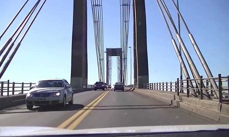 En el punto de control del puente General Belgrano que une Corrientes con Chaco, se realizarán hisopados a un costo de 5.390 pesos. En el punto de control del puente General Belgrano que une Corrientes con Chaco, se realizarán hisopados a un costo de 5.390 pesos.