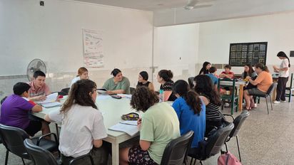 Programa Quedate: más de 2 mil estudiantes de nivel secundario participan de las tutorías presenciales