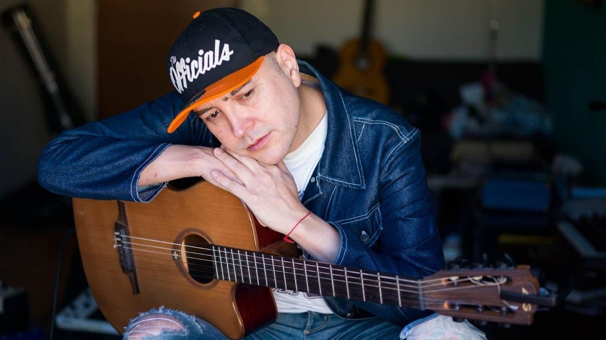 Leo García celebra el Mes del Orgullo con el estreno de su nueva canción Movimiento