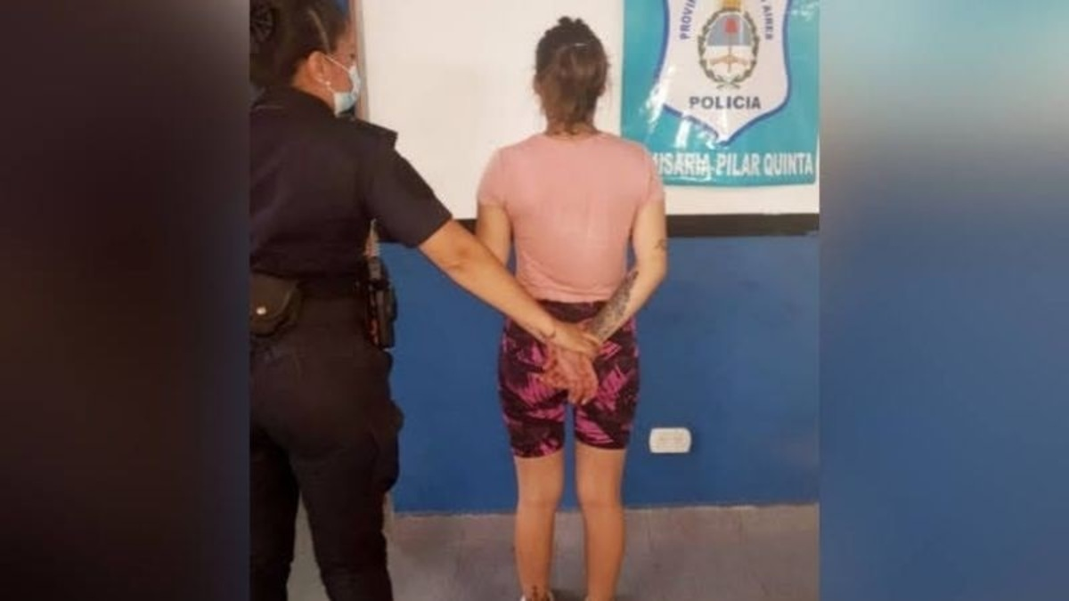 Una de las jóvenes detenidas por el crimen que tuvo lugar en Pilar.