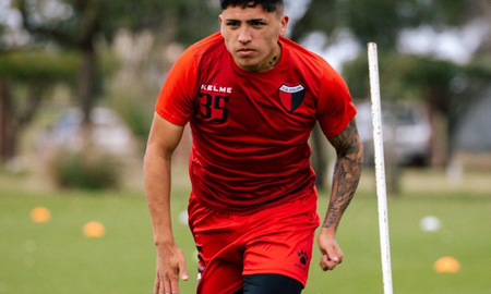 Colón espera por Facundo Farías: ¿está entrenando con el plantel?. Colón espera por Facundo Farías: ¿está entrenando con el plantel?.