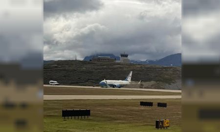 Un avión del Departamento de Defensa de Estados Unidos aterrizó en Ushuaia. Un avión del Departamento de Defensa de Estados Unidos aterrizó en Ushuaia.