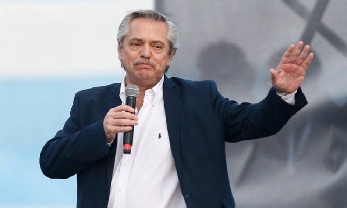 Por Twitter el Presidente saludó a la Comunidad Homosexual Argentina a 36 años de su creación