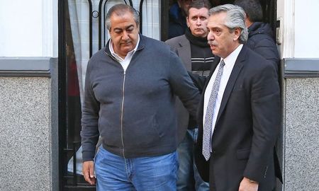 Héctor Daer reivindicó la potestad de Fernández de tomar las decisiones que considere oportunas libre de presiones. Héctor Daer reivindicó la potestad de Fernández de tomar las decisiones que considere oportunas libre de presiones.