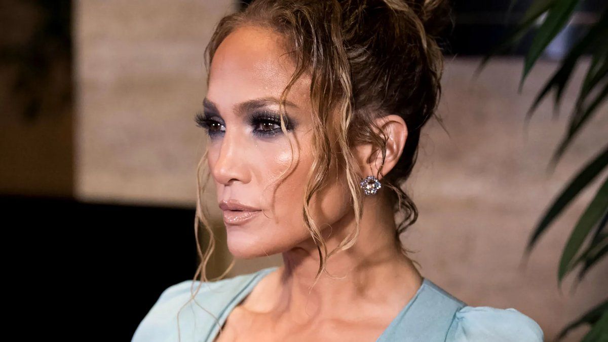 Jennifer Lopez deslumbra en Venecia con su look