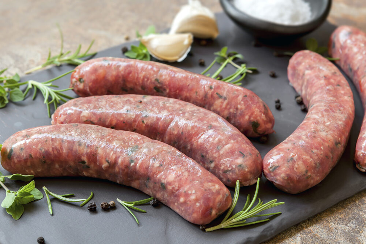 Las salchichas son un alimento popular en todo el mundo. Las salchichas son un alimento popular en todo el mundo.