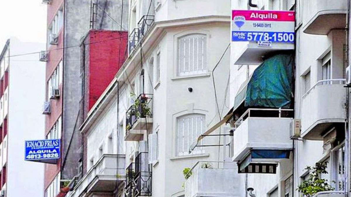 El precio de alquiler lo determina el poder adquisitivo del mercado, un departamento de similares características sale $ 10.000 alquilarlo en Salta o Chaco, $ 20.000 en Santa Fe y en localidades como Puerto Madryn puede valer hasta $ 50.000.