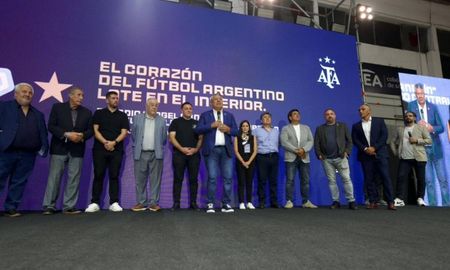 El tercer encuentro de dirigentes de la AFA, encabezado por Claudio Tapia, en Córdoba. El tercer encuentro de dirigentes de la AFA, encabezado por Claudio Tapia, en Córdoba.
