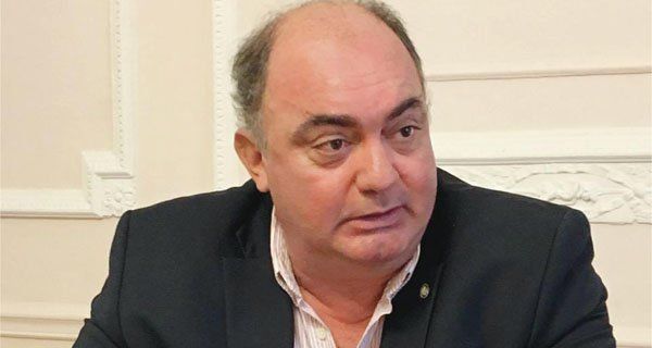 Javier Martín se refirió a la pérdida de competitividad que sufrirá la industria nacional por la apertura de importaciones. Javier Martín se refirió a la pérdida de competitividad que sufrirá la industria nacional por la apertura de importaciones.