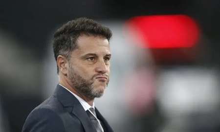 La mala noticia que recibió Rodolfo De Paoli tras asumir como DT de Colón La mala noticia que recibió Rodolfo De Paoli tras asumir como DT de Colón