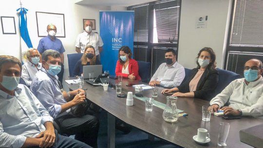 El Ministerio de Salud y la Asociación Argentina de Oncología Clínica abordan una agenda para prevenir y tratar el cáncer.