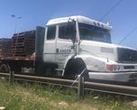 Según trascendió, el camión era conducido por un hombre de 35 años, oriundo de la localidad de Olavarría, quien estaba detenido al costado de la estación de servicio. Según trascendió, el camión era conducido por un hombre de 35 años, oriundo de la localidad de Olavarría, quien estaba detenido al costado de la estación de servicio.