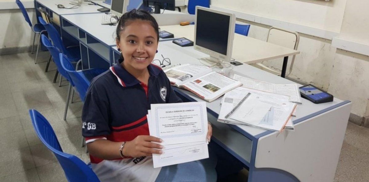 Asistencia perfecta: en 14 años de escuela no faltó ni un día a clases