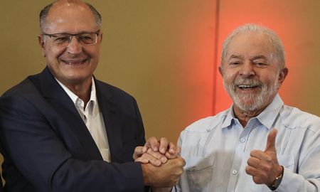Hay que restaurar la soberanía de Brasil y del pueblo brasileño, afirmó Lula.