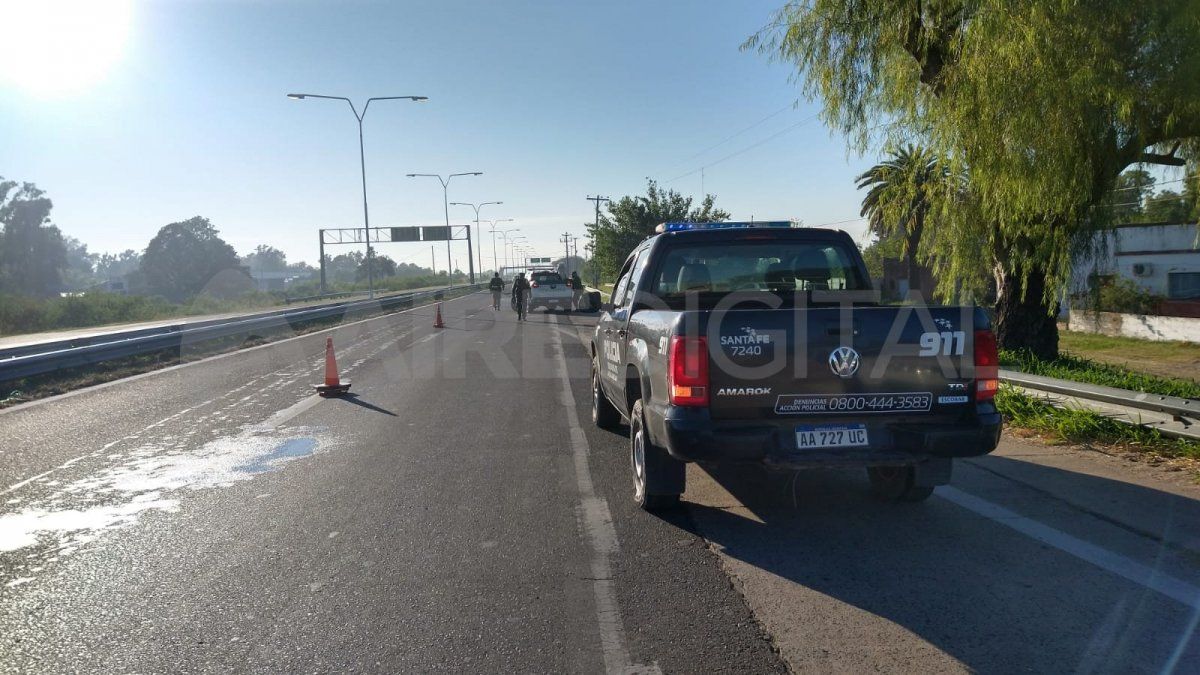 Por el accidente no hubo heridos de gravedad y el tr&aacute;nsito est&aacute; cortado en a mano que va hacia Paran&aacute;.&nbsp;